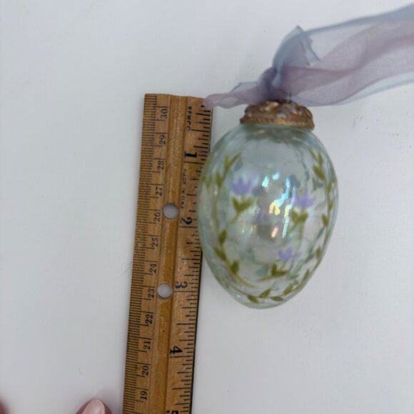 Russ Berrie Hand-Painted Crackle Glass Easter Egg Ornament Lavender Ribbon - Picture 4 of 4